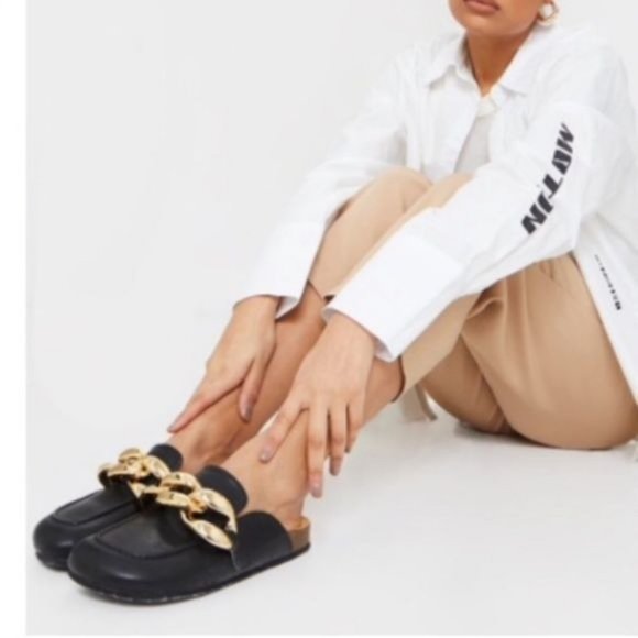 !! NEW !! Chunky Chain Detail Mules in Black Vegan Leather - Picture 2 of 14